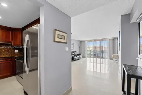 3800 S Ocean Drive Hollywood FL 33019