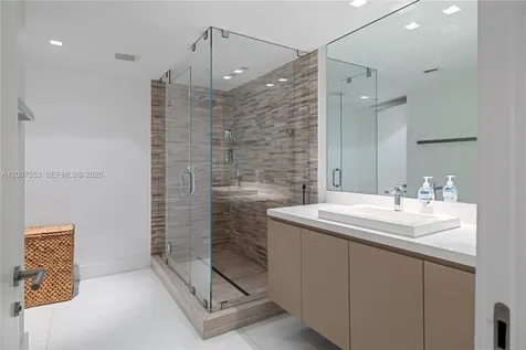10155 Collins Avenue Bal Harbour FL 33154