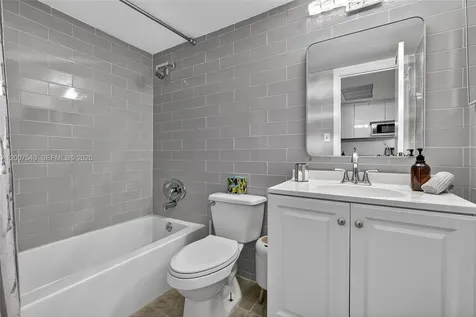 19201 Collins Avenue Sunny Isles Beach FL 33160