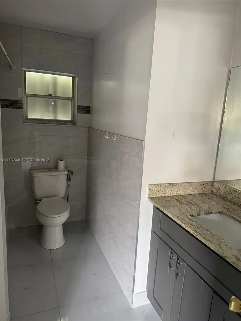 9863 Three Lakes Circle Boca Raton FL 33428