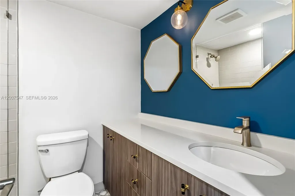 2808 N 46th Avenue Hollywood FL 33021