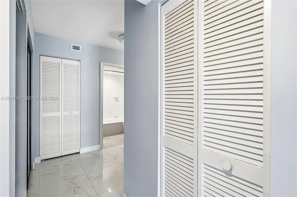 2808 N 46th Avenue Hollywood FL 33021