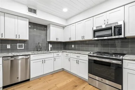 2808 N 46th Avenue Hollywood FL 33021