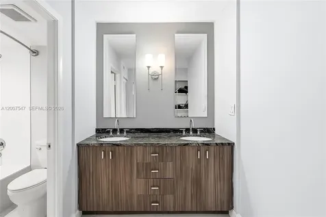 2808 N 46th Avenue Hollywood FL 33021