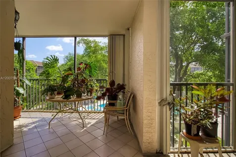 2808 N 46th Avenue Hollywood FL 33021
