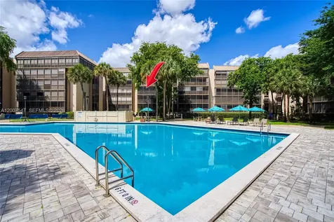 2808 N 46th Avenue Hollywood FL 33021