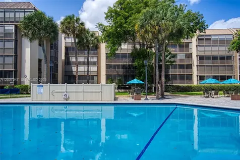 2808 N 46th Avenue Hollywood FL 33021