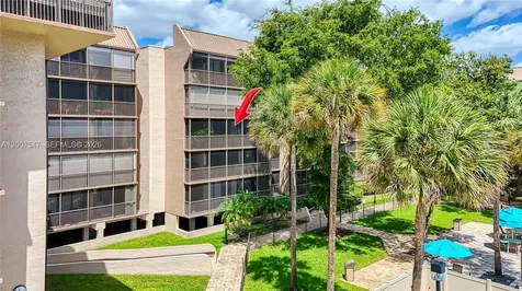 2808 N 46th Avenue Hollywood FL 33021