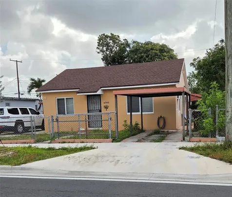 4795 E 8th Court Hialeah FL 33013