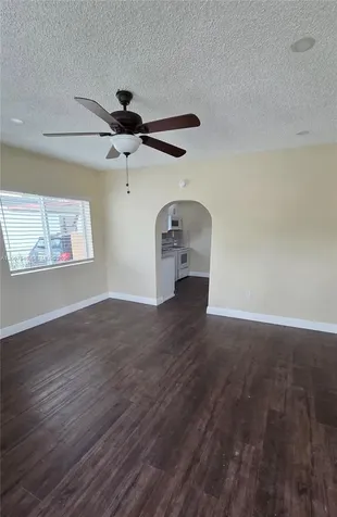 4795 E 8th Court Hialeah FL 33013