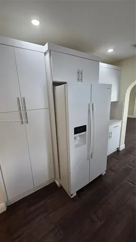 4795 E 8th Court Hialeah FL 33013