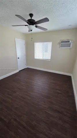 4795 E 8th Court Hialeah FL 33013