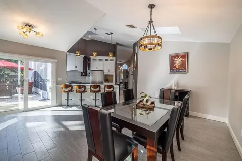 9330 Seagrape Drive Vero Beach FL 32963