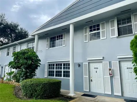 8020 SW 17th Place Davie FL 33324