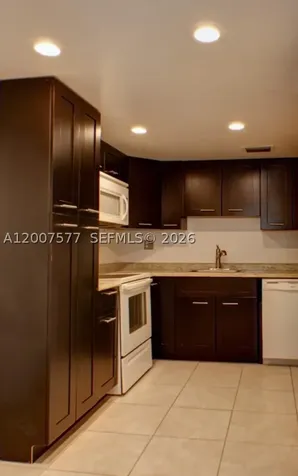 8020 SW 17th Place Davie FL 33324