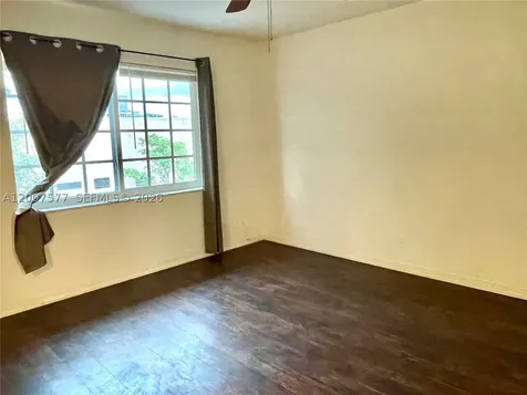 8020 SW 17th Place Davie FL 33324