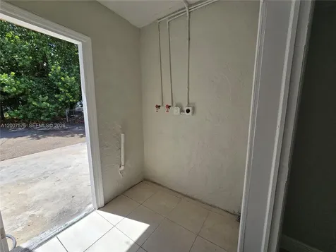 2348 NW 15th Street Fort Lauderdale FL 33311