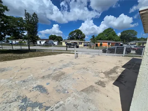 2348 NW 15th Street Fort Lauderdale FL 33311