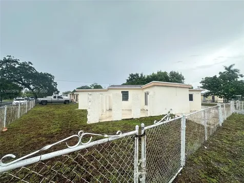 2348 NW 15th Street Fort Lauderdale FL 33311