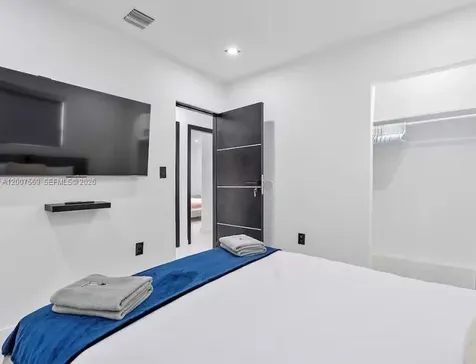 400 NW 40th Street Miami FL 33127