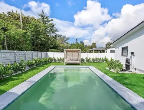 400 NW 40th Street Miami FL 33127