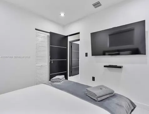 400 NW 40th Street Miami FL 33127