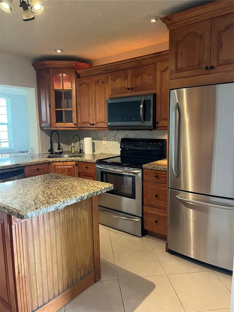 6805 NW 75th Street Tamarac FL 33321