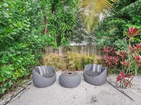 545 NW 52nd Street Miami FL 33127