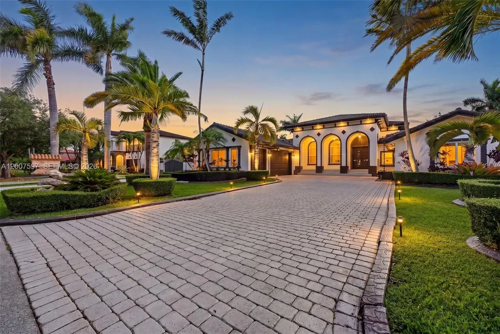 19533 SW 130th Avenue Miami FL 33177