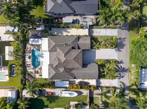 19533 SW 130th Avenue Miami FL 33177