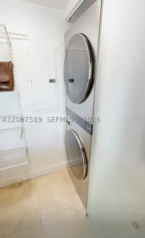31 SE 5th Street Miami FL 33131