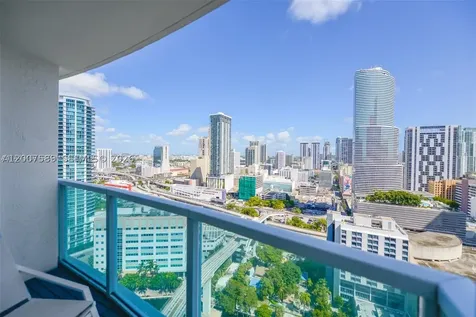 31 SE 5th Street Miami FL 33131