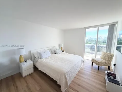 3701 N Country Club Drive Aventura FL 33180