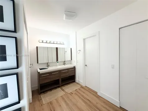 3701 N Country Club Drive Aventura FL 33180