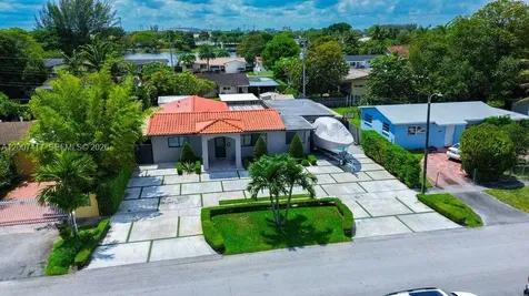 4210 W 6th Avenue Hialeah FL 33012