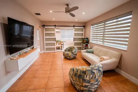 4210 W 6th Avenue Hialeah FL 33012