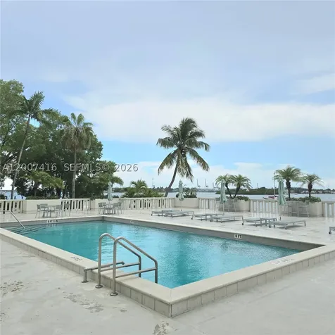 5 Island Avenue Miami Beach FL 33139