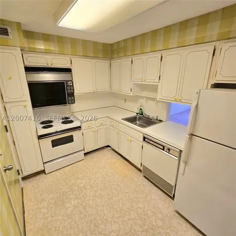 5 Island Avenue Miami Beach FL 33139