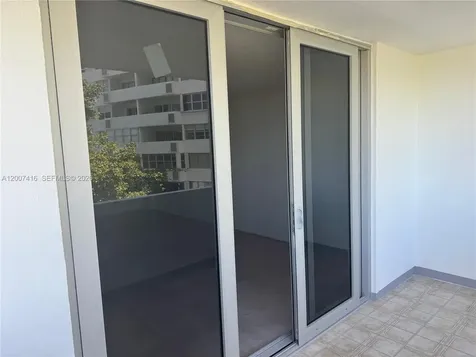 5 Island Avenue Miami Beach FL 33139