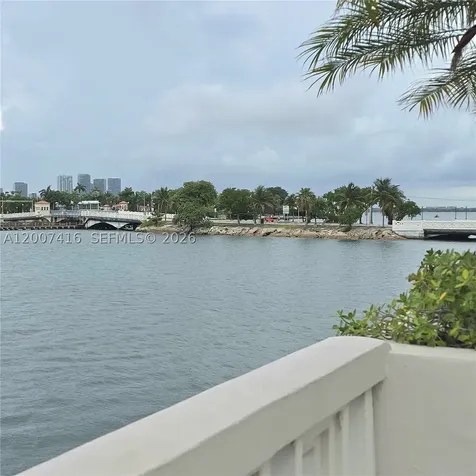 5 Island Avenue Miami Beach FL 33139