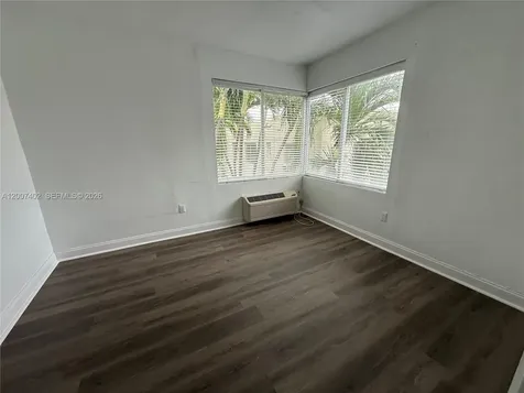 Miami Beach FL 33141