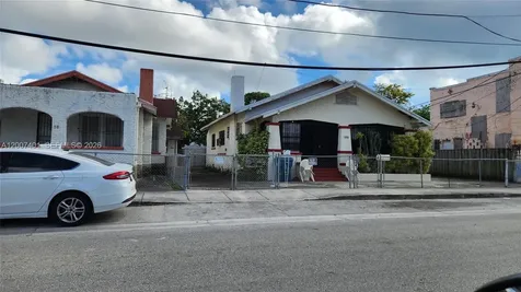 315 SW 10th Avenue Miami FL 33130