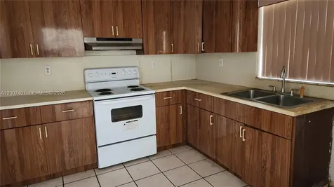 315 SW 10th Avenue Miami FL 33130