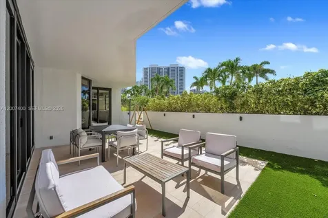 3640 Yacht Club Drive Aventura FL 33180