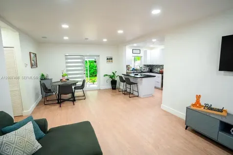 5290 Palm Avenue Hialeah FL 33012