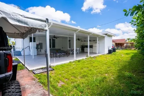 5290 Palm Avenue Hialeah FL 33012
