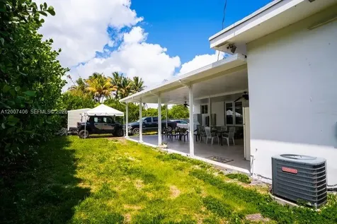 5290 Palm Avenue Hialeah FL 33012