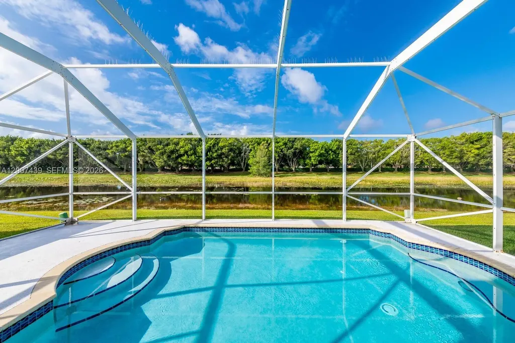 801 Tanglewood Circle Weston FL 33327