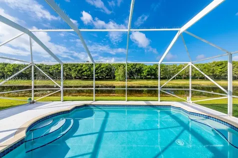 801 Tanglewood Circle Weston FL 33327