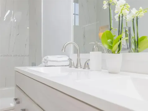 801 Tanglewood Circle Weston FL 33327
